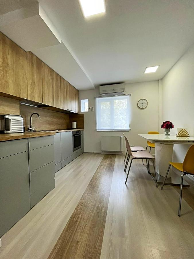 Start Apartments 2 Bucharest Exterior photo